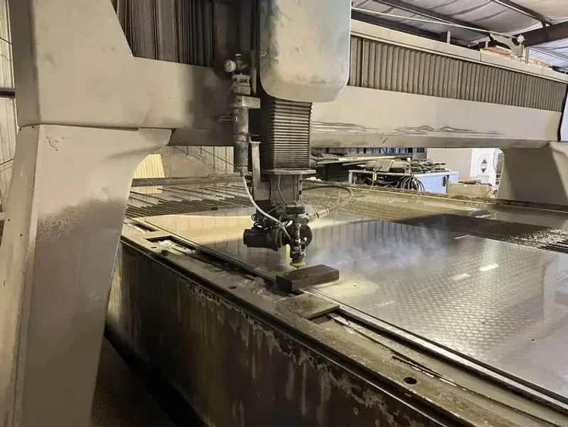 2013 FLOW MACH 4 3070C | Waterjet Cutters