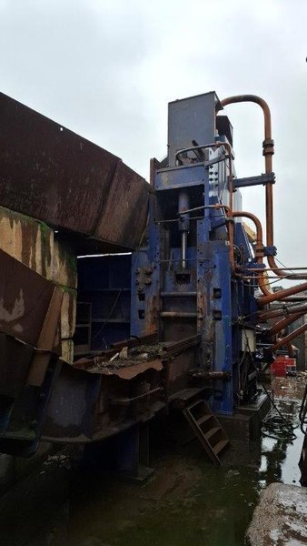 VEZZANI P5050 T/S SCRAP BALER
