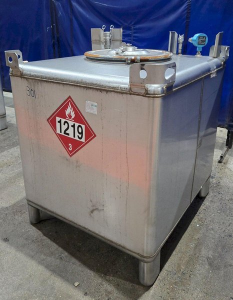 SNYDER INDUSTRIES SUPERTAINER 350 GALLON IBC TANK USED
