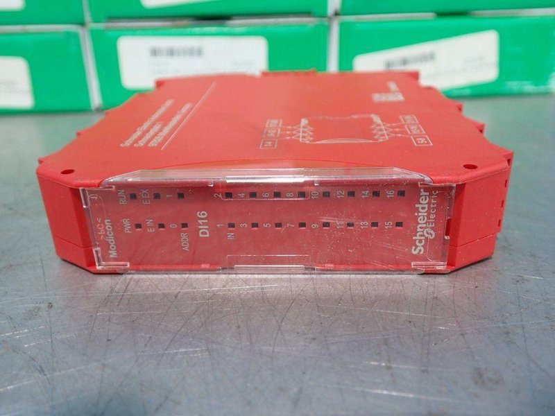 SCHNEIDER ELECTRIC MODICON 16 INPUT EXPANSION  -  XPSMCMDI1600