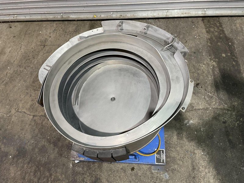 Feeder Innovations 25" CCW Vibratory Bowl