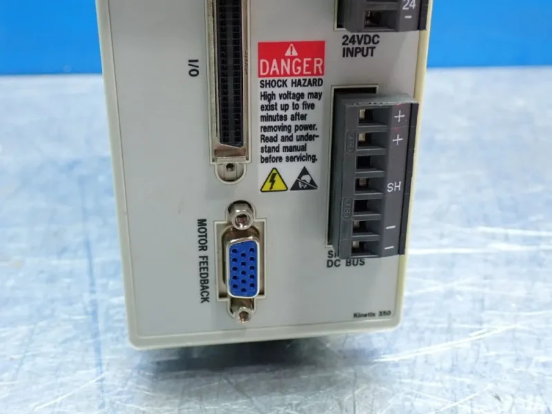 ALLEN BRADLEY 1.0KW, 2.0A OUTPUT, 2.7A INPUT KINETIX SERVO DRIVE  -  2097-V34PR3-LM