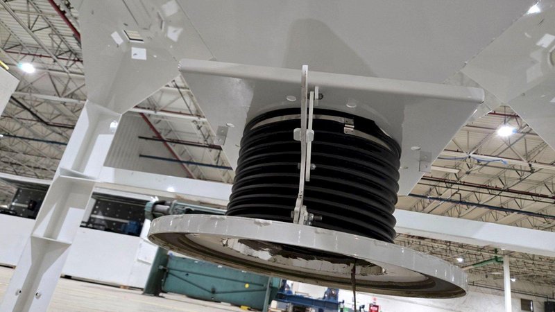 ROBOVENT NICE FILTERED EXHAUST SYSTEM WELDING/FUMES/DUST USED