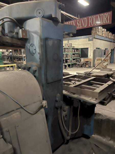 BMM model bt6 rollover molding machine, model l645, s/n dv12093 with controls