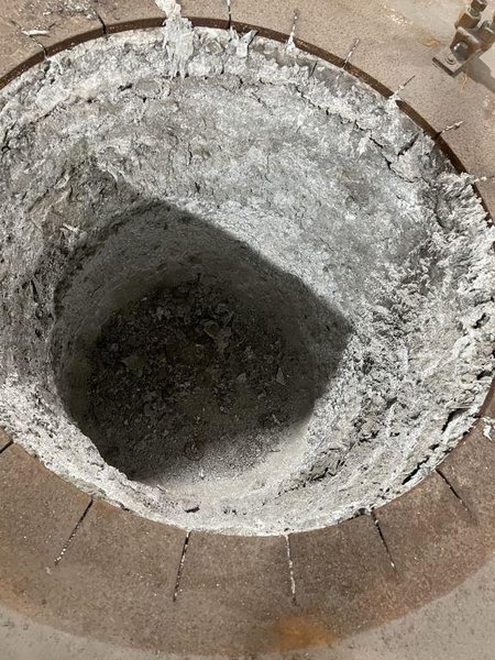 DYNARAD MODEL EC1700 1700# ELECTRIC RESISTANCE MELTING FURNACE WITH CONTROLS