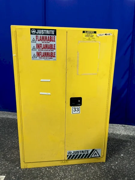 JUSTRITE 45 GALLONS  / 43" X 18" X 65" FLAMMABLE CABINET  -  894500