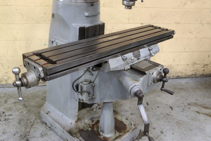 3 HP ACER VERTICAL RAM TYPE KNEE MILL: STOCK #70647