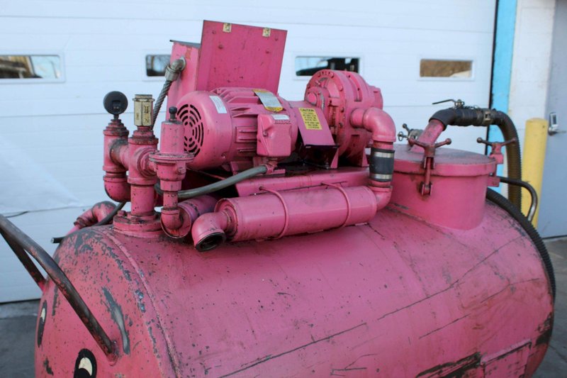 250 GALLON  CINCINNATI MILACRON SUMP SUCKER: STOCK #71714