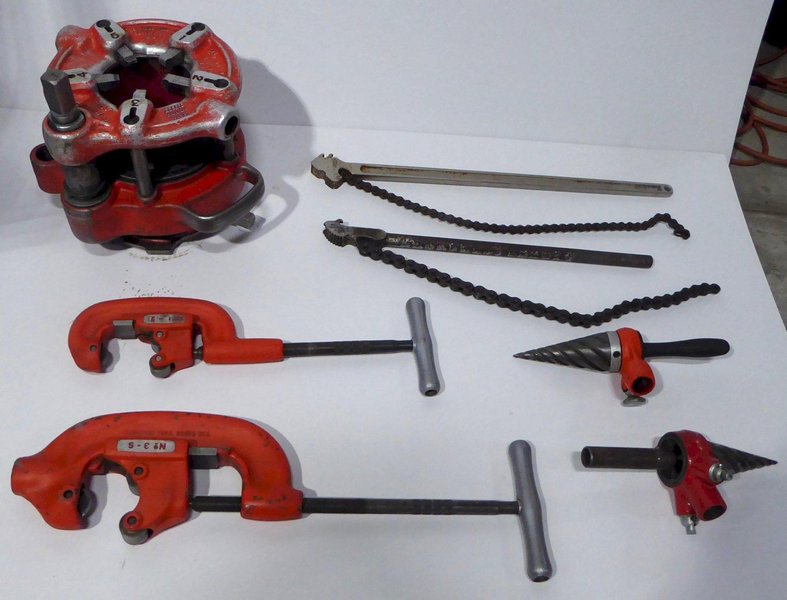 Oster Model 432 Power Drive &amp; Miscellaneous Ridgid Dies &amp; Accessories