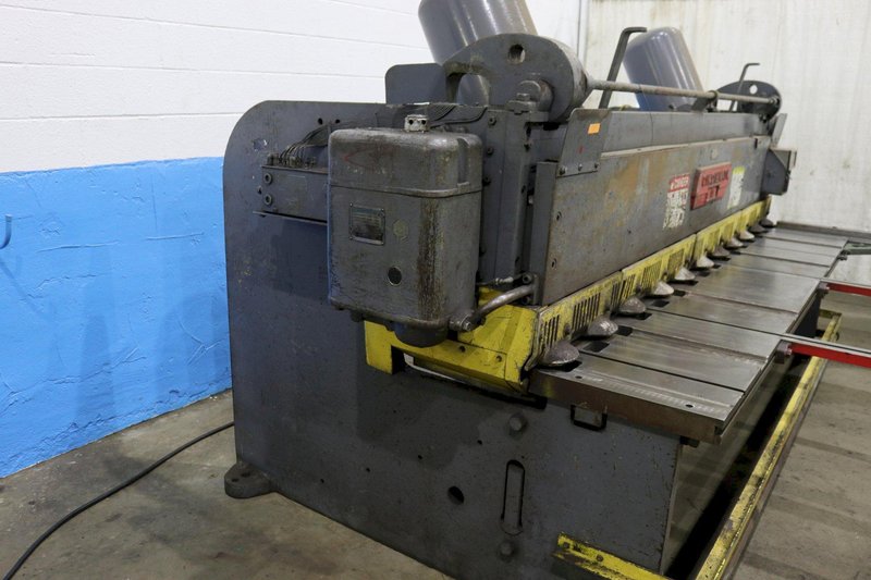 10' X 1/4' CINCINNATI POWER SQUARING SHEAR: STOCK #72173