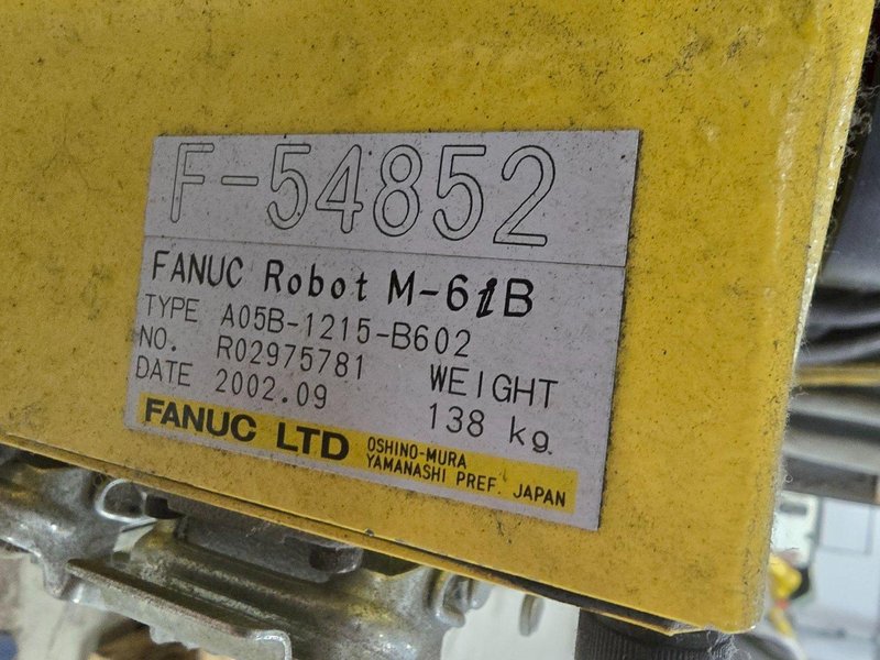 M-6IB ROBOT / R-J3IB CONTROLLER USED