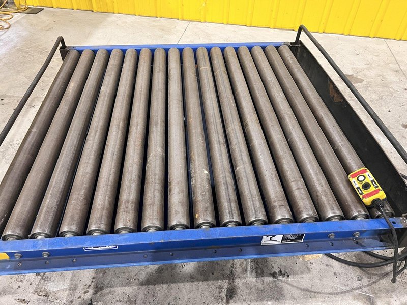 3,000 LBS X 48" X 48" ROTO-MAX HYDRAULIC SCISSOR LIFT TABLE W/ ROTARY LEWCO ROLLER CONVEYOR TOP, 110 VOLT: STOCK #20874