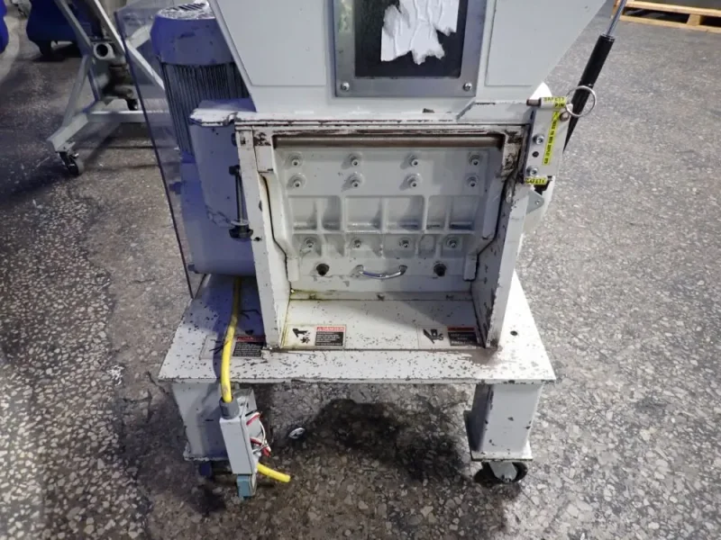FBE CORP 1.5 KW GRANULATOR  -  SR-1517