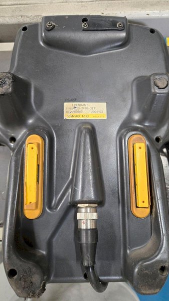 FANUC M-16IB/20 + R-J3IB ROBOT ARM AND CONTROL PANEL USED