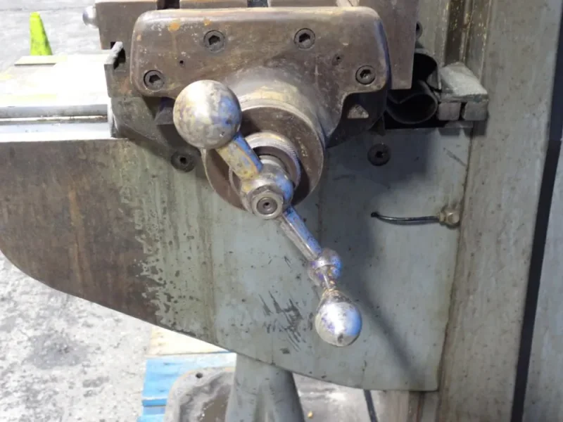 BRIDGEPORT 32" X 9" VERTICAL MILL  -  07277