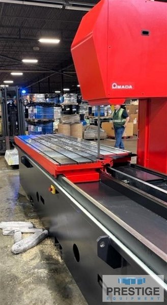 99" x 20" Amada VM2500 Vertical Plate Saw