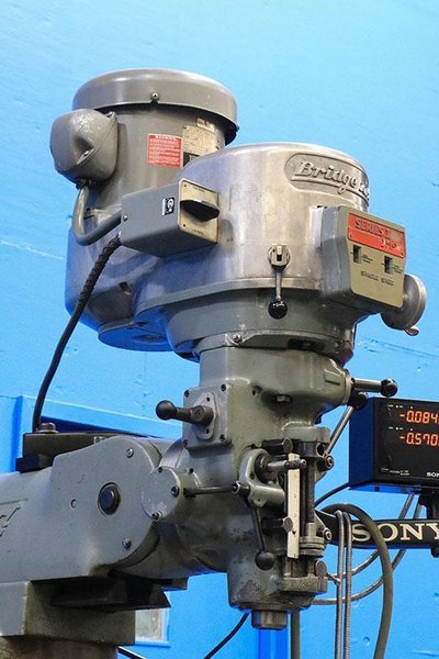 BRIDGEPORT Vertical Mill, Model Series I