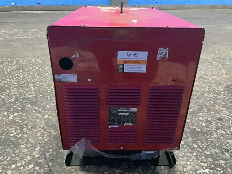 Lincoln Electric  455 Watts  Welder - Powerwave455m