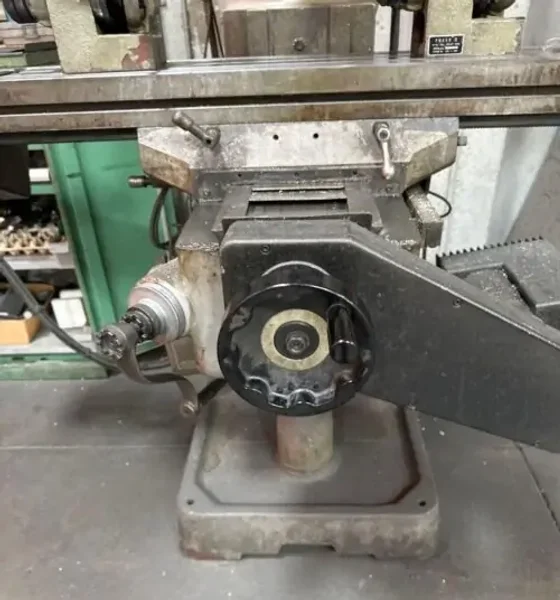 Kent KTM-3VS 9″ x 42″ Variable Speed CNC Vertical Milling