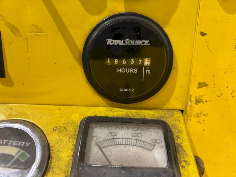 36 VOLT CUSHMAN MODEL #898361 STOCK CHASER/TUGGER CART: YOBRO #24658