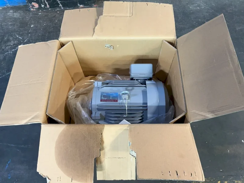 MITSUBISHI 11KW 41 AMPS SUPERLINE 3 PHASE INDUCTION MOTOR   -  SF-JR