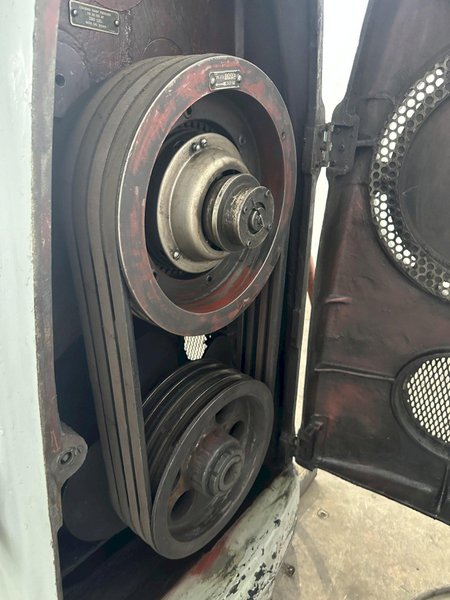 CINCINNATI NO. 4 VERTICAL MILL. STOCK # 0261724.