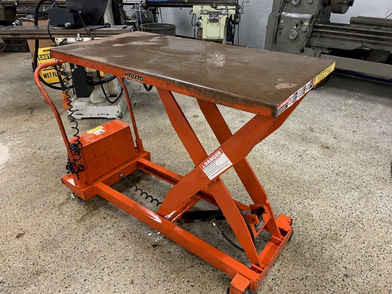 Presto Lift 1000 lbs 24x 48 Model XBP36-10 Portable Electric Scissor Lift