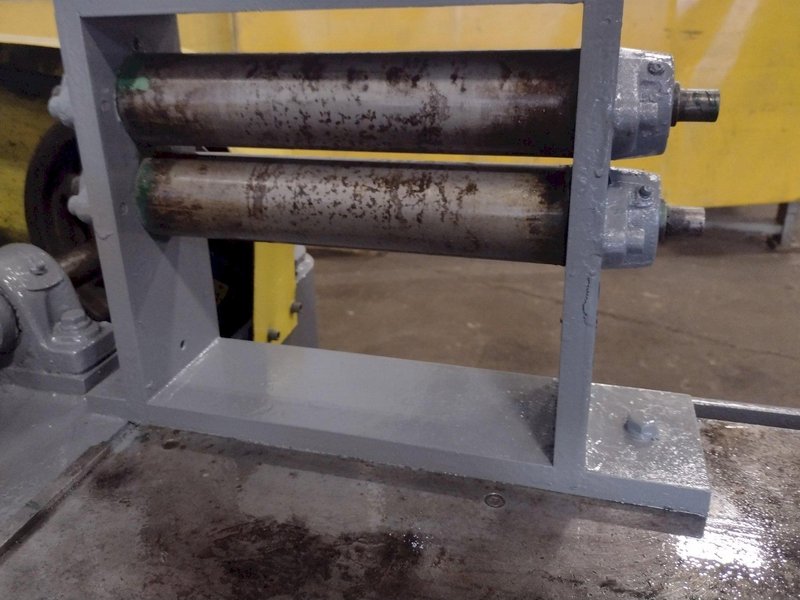 6  STAND x 1.5&#039;  YODER MODEL M1-1/2 ROLLFORMER WITH 12&quot; ROLL SPACE: STOCK #17190