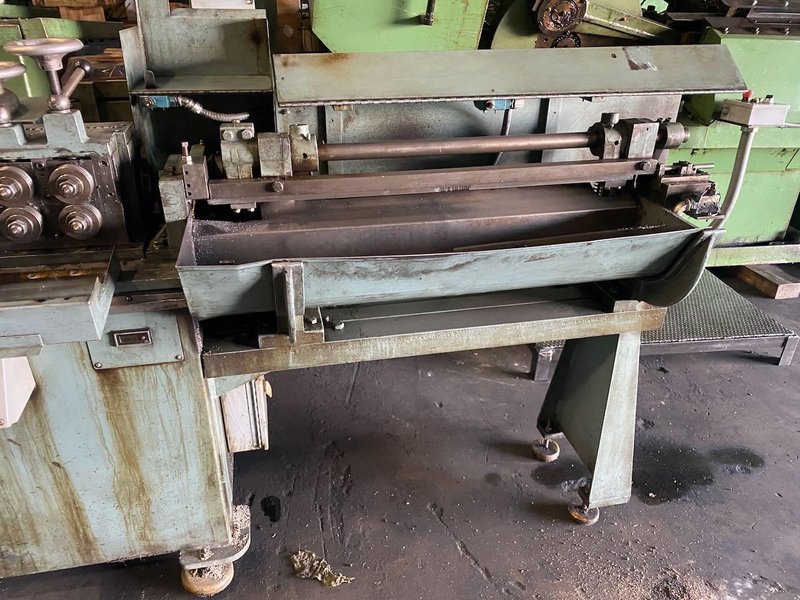 3/8" Shuster Model 2ABV Wire Straightener and Cutoff Machine