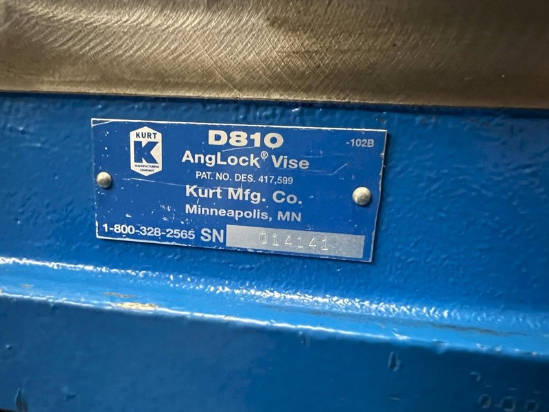 Kurt Ang Lock D810 8" CNC Manual Vise 10" Opening