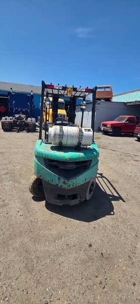 Mitsubishi FG25N 5,000 lb Pneumatic Tire LP/Gas Forklift, 2013 – Warehouse &amp; Yard Lift Truck (1)