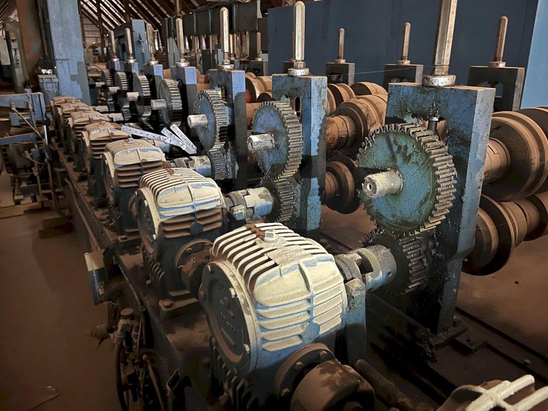 16 STAND X 3" BRADBURY ROLLFORMER, TOOLED FOR 24" WIDE RIBBED &amp; FLAT GARAGE DOOR PANELS: STOCK #22680