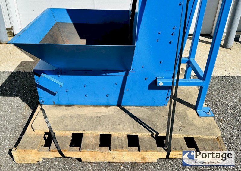 Goessling 90° Up / Elevating / Z Conveyor  |  Screw / Bolt / Material Conveyor