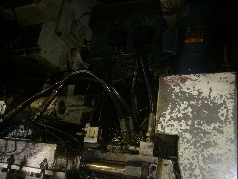 Asahi Sunac Model AF-1414-3 Three Die Progressive Header