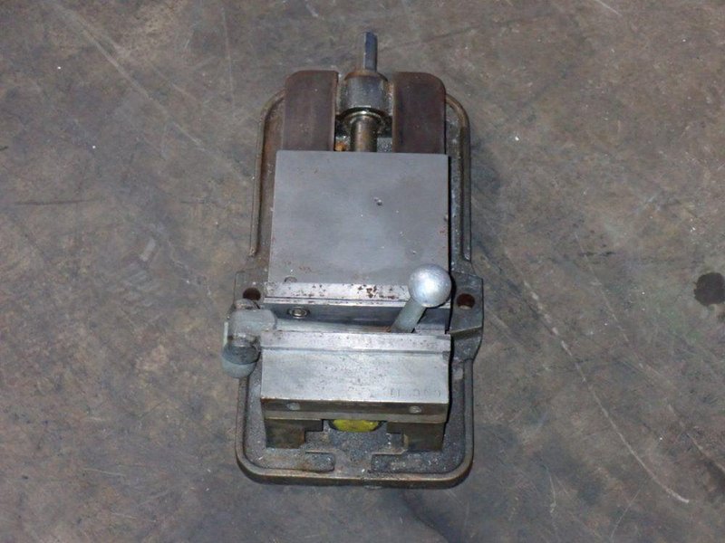 KURT 6" VISE
