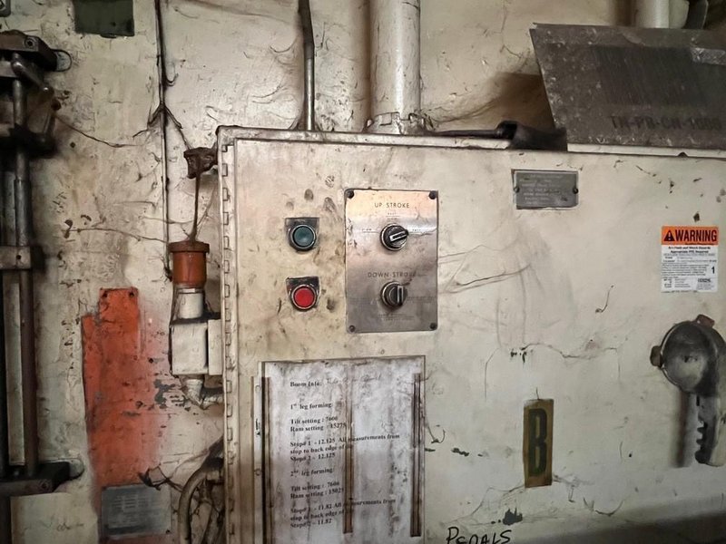 1000 TON X 20' CINCINNATI HYDRAULIC PRESS BRAKE. STOCK # 1264722