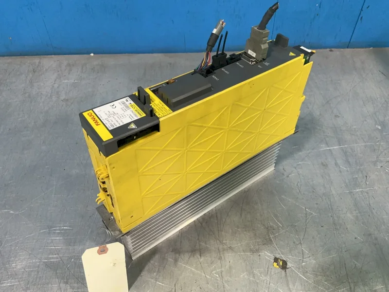 FANUC SERVO AMPLIFIER MODULE  -  A06B-6114-H105