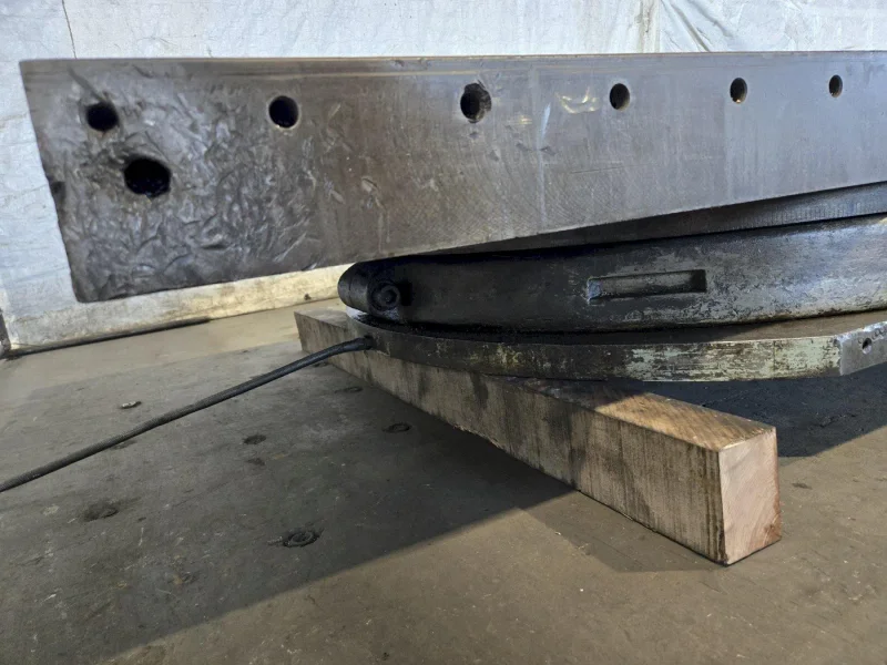 60" X 36" LUCAS AIR LIFT ROTARY TABLE : YOBRO 25970