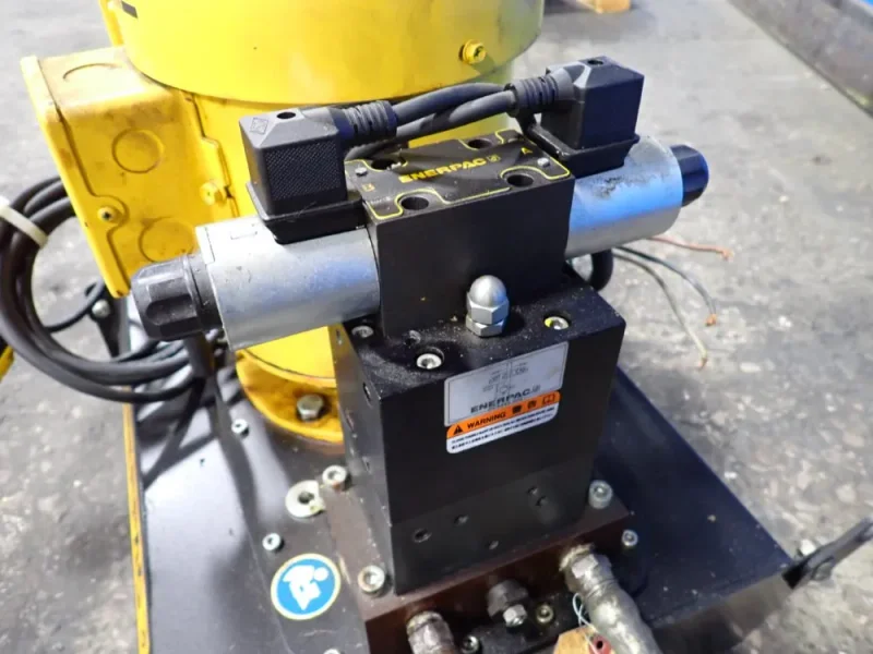 ENERPAC ELECTRIC HYDRAULIC PUMP  -  ZE54205G-N