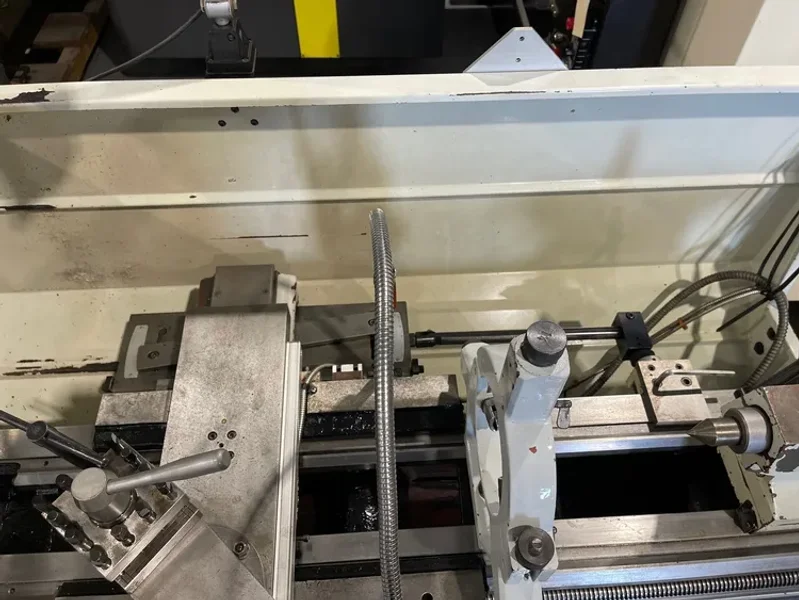 VECTRAX 1440EVS 14”/21” x 40”cc Variable speed Lathe 2007’ #7075