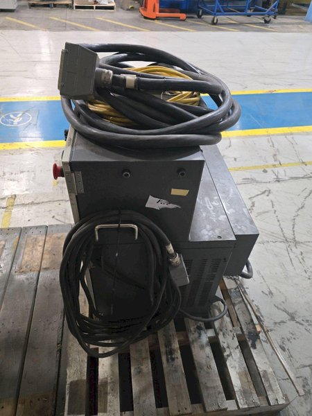 FANUC R-2000IC/210F ROBOT / R30IB CONTROLLER MISSING TEACH PENDANT USED