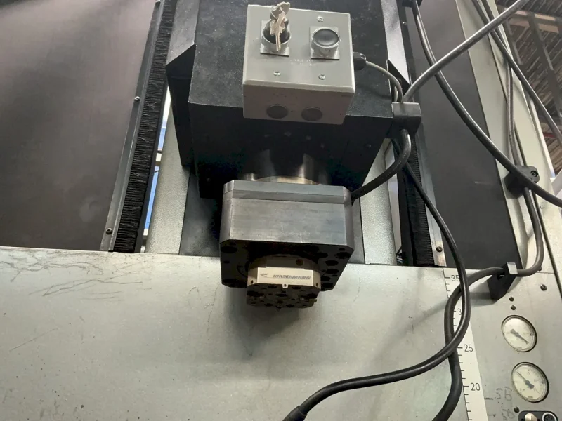 WALKER ECERON 20” X 30” EXERON EDM  -  EXERON