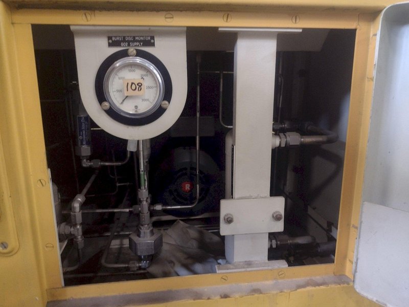 KAHN MODEL #310013 GAS REACTANT TEST CONSOLE BENCH &amp; CONTROL UNIT: STOCK #16723