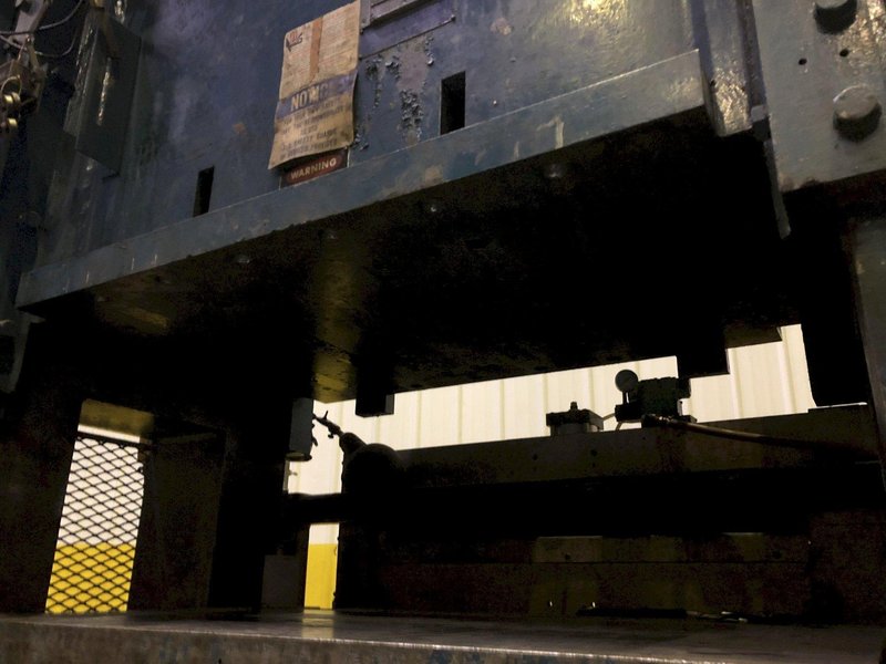 125 TON FEDERAL MODEL S2-125-48-30 STRAIGHT SIDE SSDC STAMPING PRESS, 6&quot; STROKE: STOCK 16276