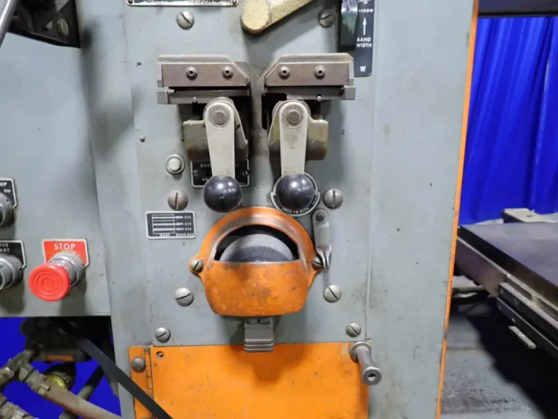 DOALL 14" X 20" VERTICAL BAND SAW  -  2012-1A