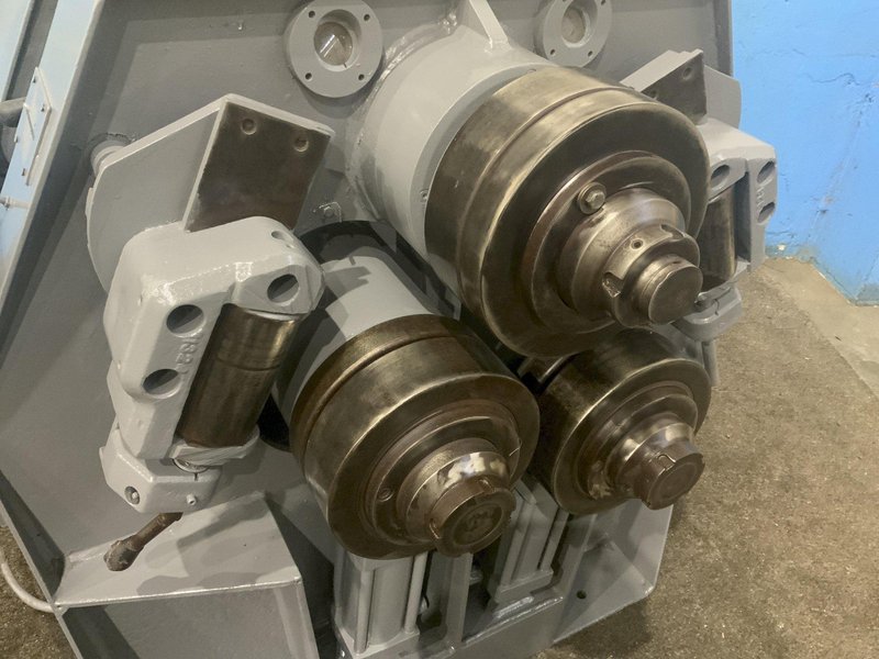 3" X 3" X 3/8" PULLMAX MODEL # Z31 ANGLE BENDING ROLLS: STOCK #79291