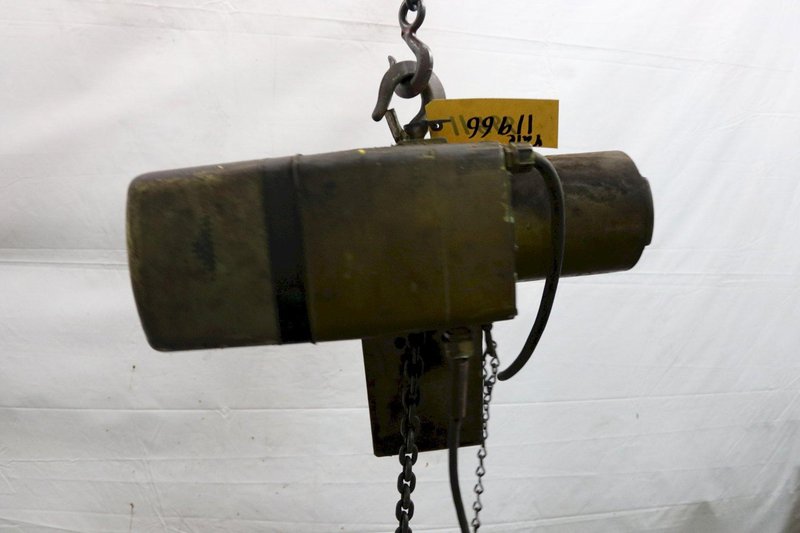 1/2 TON YALE ELECTRIC POWER CHAIN HOIST: STOCK #11966