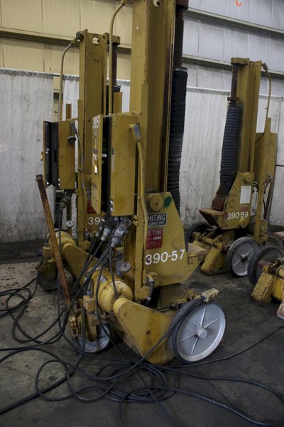 SET OF (4) 35 TON PORTABLE WHITING RAIL CAR JACKS: STOCK #77094