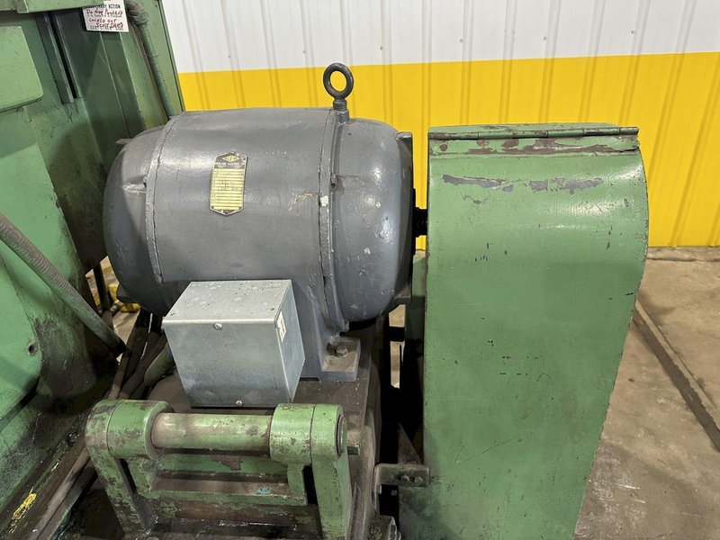 12' X 1/2" WYSONG MODEL #1250 MECHANICAL POWER SQUARING SHEAR. STOCK #1228024