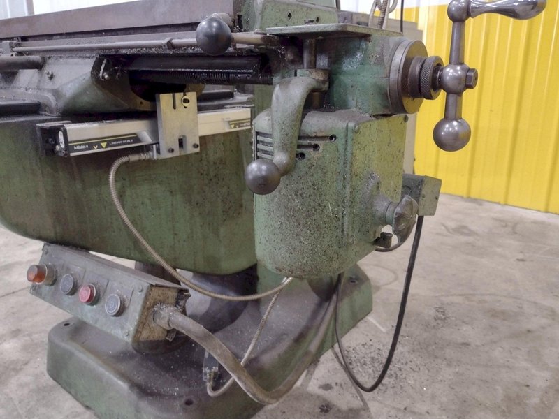 1.5 HP BRIDGEPORT SERIES I VERTICAL MILL &amp; DIGITAL READ OUT MILLING MACHINE: STOCK #20706